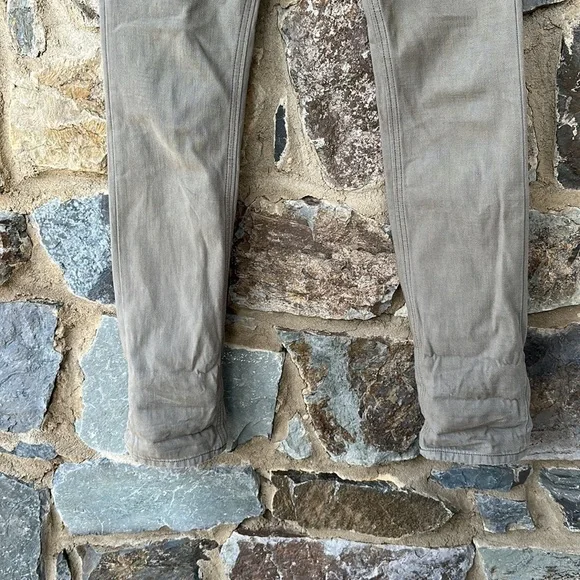 Diesel Industry Denim Division “For Successful Living” Slim-Carrot Jeans size 27